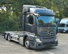 Грузовой контейнеровоз Mercedes Actros 2542, 2019 год | photo 0