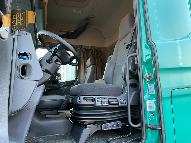 Scania R 410, штора 60 кубов, пятнадцатитонник - фото 3