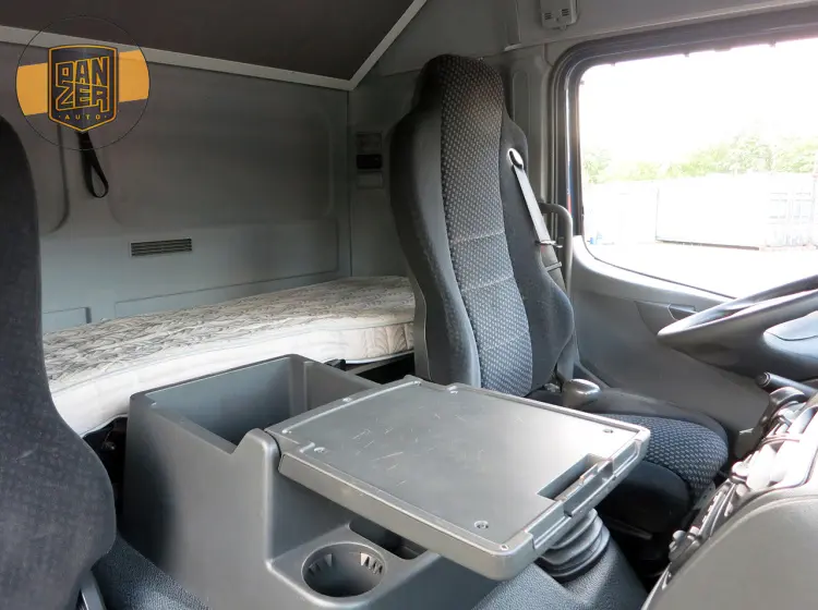 Mercedes Atego 1229L, 10/2012г, штора 49 кубов, ворота и гидроборт - фото 16