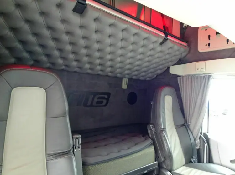Седельный тягач Volvo FH16 750 л.с., XXL, 2018 год, 6х2, без пробега по РФ - фото-детальных 8