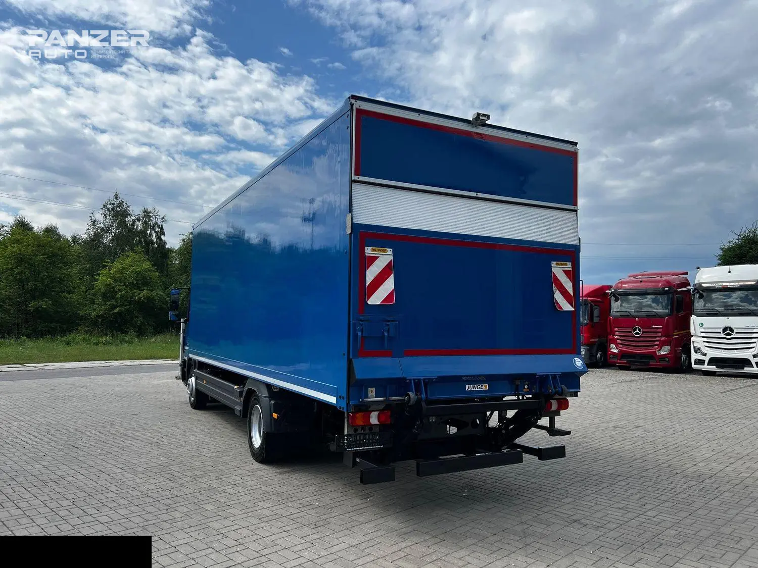Грузовик Mercedes Atego 1224, 2020 год, фургон промтоварный м3 с гидробортом - фото 11