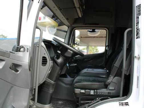 Mercedes Atego 1227 L, 10/2016 год, шторно-бортовая надстройка 46 м3, гидролифт, высокая кабина - фото 3