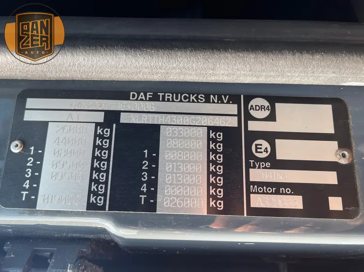 DAF XF530 6x4 тягач-тяжеловоз, сцепной вес 80 тонн - фото-детальных 27