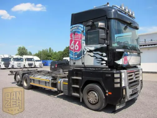 Renault Magnum 480 DXI, шасси BDF, подъемная ось, 2 спальника - фото 5