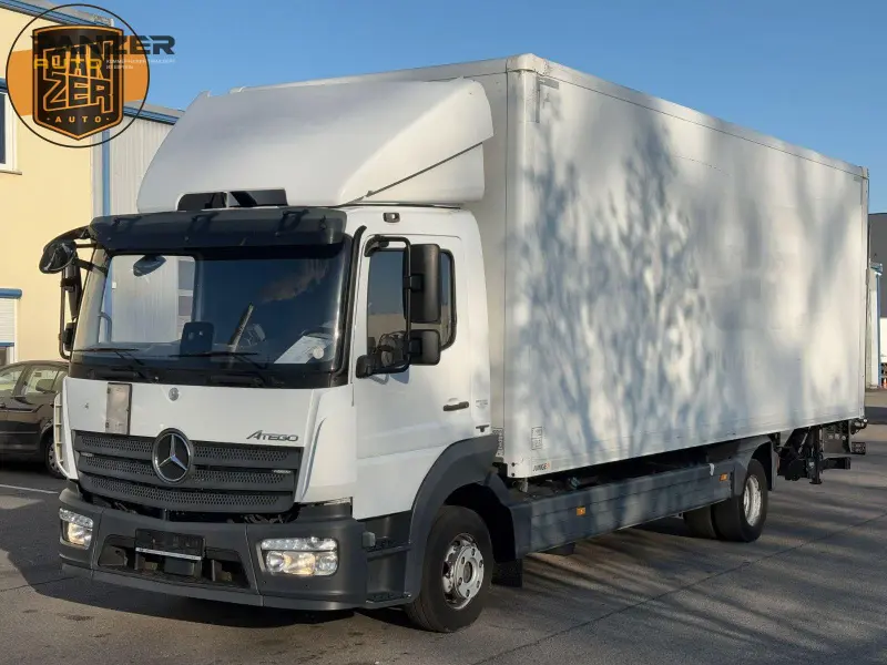 Грузовой фургон Mercedes Atego 1224, 2017 год | photo 0