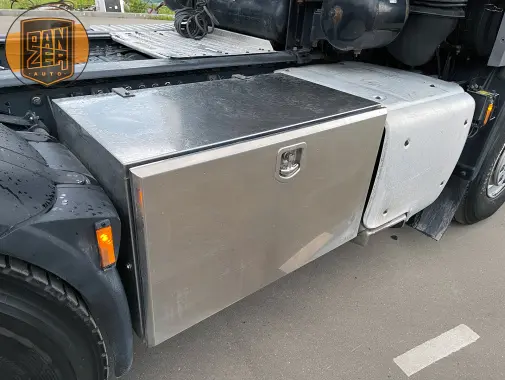 DAF XF530 6x4 тягач-тяжеловоз, сцепной вес 80 тонн - фото-детальных 15