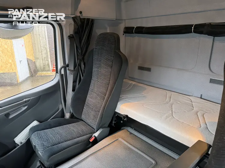 Mercedes Atego 1230, 2019 год, штора 46 кубов, ворота - фото 31
