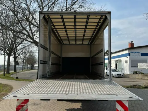 Фургон Mercedes Atego 1221 L, 2015 год, боковая дверь, 18 палет, гидролифт, без пробега по РФ - фото 2