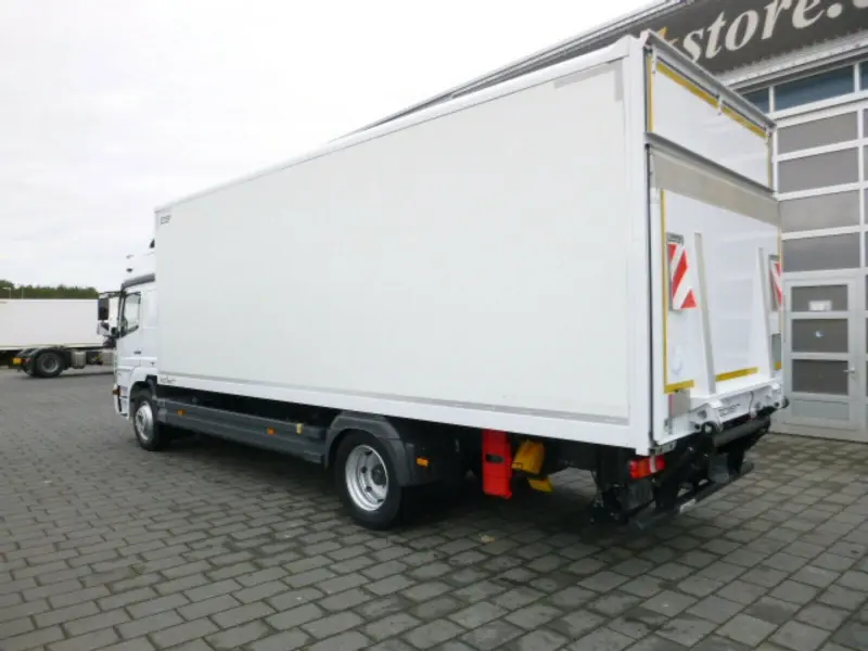 Грузовой фургон Mercedes Atego 1230, 2015 год | 1