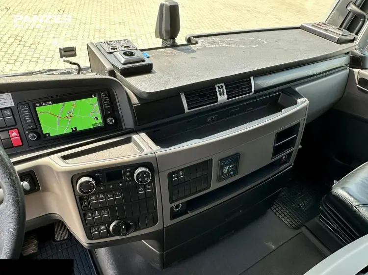 MAN TGX 18.460, 2019 год, десятитонник, тентованный м3 с воротами - фото 30