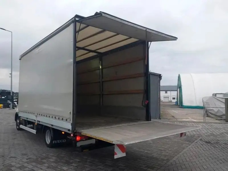 Тентованный автомобиль Iveco Daily 35C18, 2018 год | photo 1