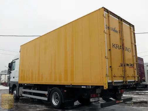 Mercedes Actros 1841, фургон 48 м3, ворота, десятитонник, 2010 год - фото 9