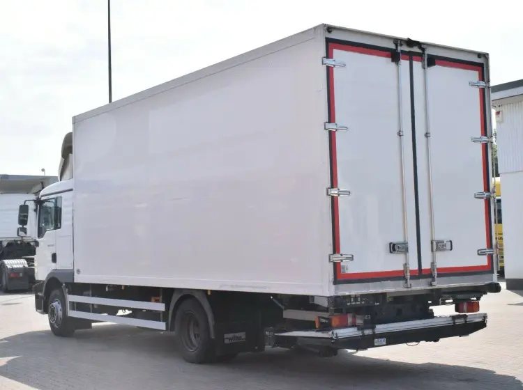 MAN TGM 12.250 BL, рефрижератор мультитемпературный 40 м3, Евро-5, спальная кабина, гидролифт - фото