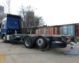 Грузовой контейнеровоз Mercedes Actros 2544, 2011 год | 1