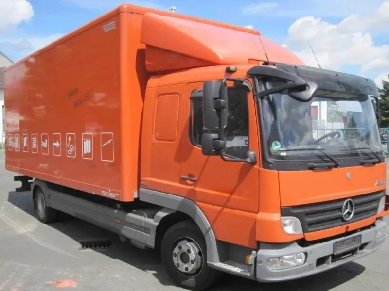 Грузовой фургон Mercedes Atego 818, 2009 год | photo 1