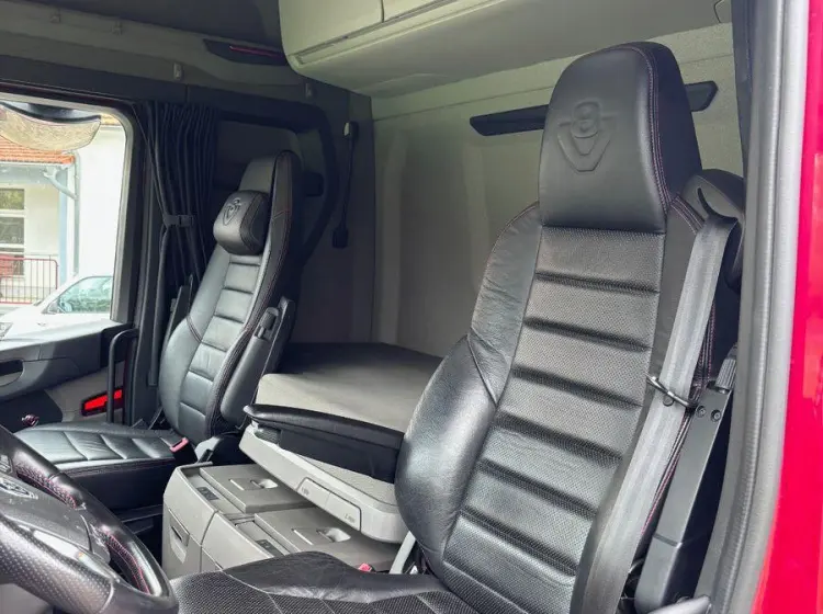 	 Товар для анкора: scania s730
 17