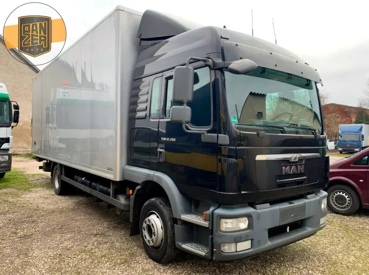 MAN TGM 12.290 BL, 2013 год, Евро-5, фургон 48 кубов, гидролифт - фото