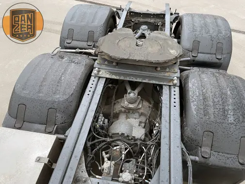 DAF XF530 6x4 тягач-тяжеловоз, сцепной вес 80 тонн - фото-детальных 18