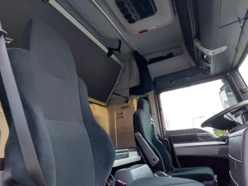 Кубовик MAN TGX 26.440, 6х2, 2015 год, штора 71 куб, 24 европалета, гидроборт, без пробега по РФ - фото 7