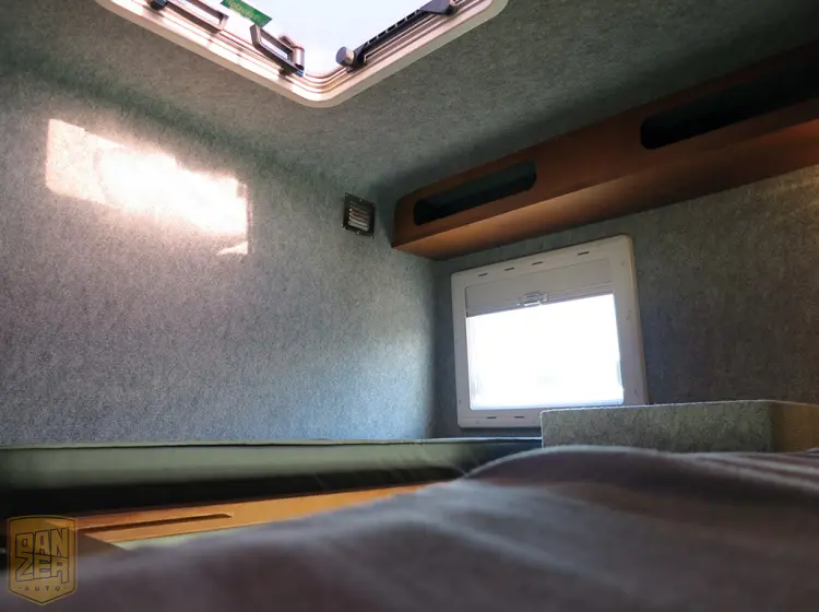 Mercedes Atego 824L, фургон 42м3, 2012г, 6 мест + 2 спальника - фото 5