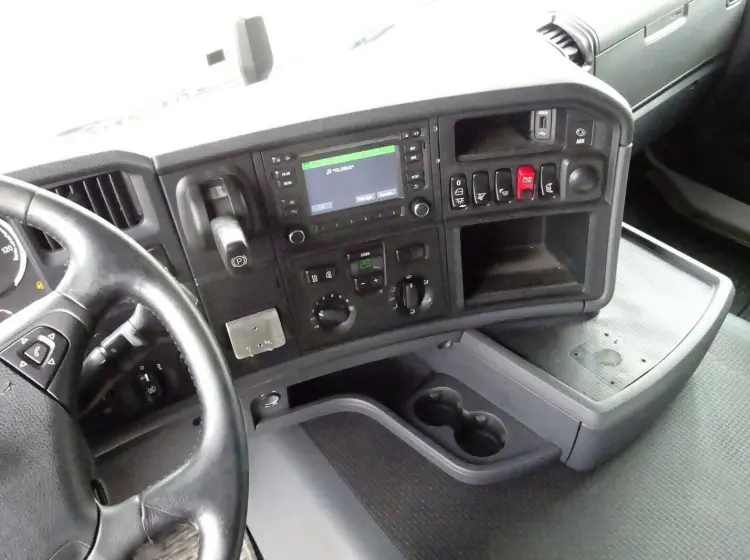 Тягач Scania G450 заводской ADR, 6х2, 2016 год, подъемная ось, без пробега по РФ - фото-детальных 5