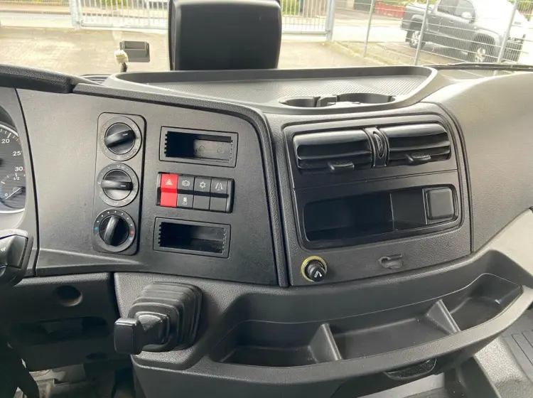 Mercedes Atego 824 L, 2016 год, штора-борт 50 м3, шестицилиндровый мотор, без пробега по РФ - фото 5