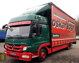 Грузовик тентованный Mercedes Atego 824, 2012 год | photo 0