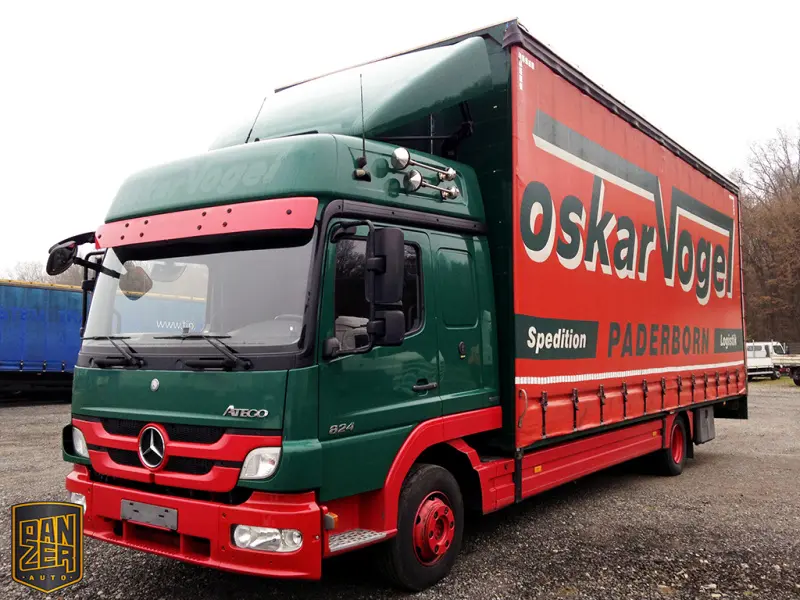 Грузовик тентованный Mercedes Atego 824, 2012 год | photo 0