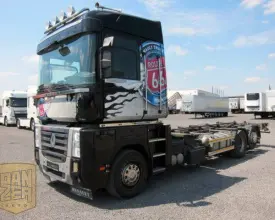 Грузовой контейнеровоз Renault Magnum 480, 2012 год | 0