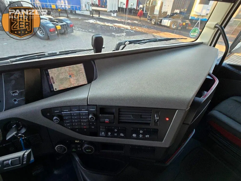	Грузовик Volvo FH 500, 2021 год, 15 тонник, 6x2, автомобиль для перевозки контейнеров - фото 14