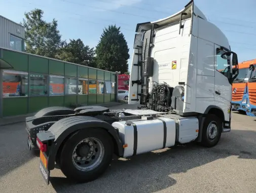 Тягач Volvo FH460, 4х2, 2016 год, 2 бака, 2 спальника, без пробега по РФ - фото-детальных 8