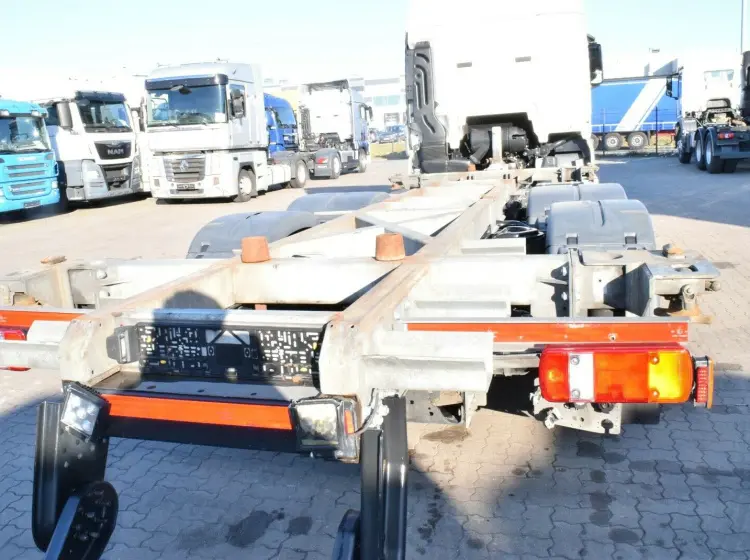 MAN TGX 26.500 контейнеровоз БДФ нового поколения из Германии, 2018 г, кабина XLX, г/п 16т - фото 2