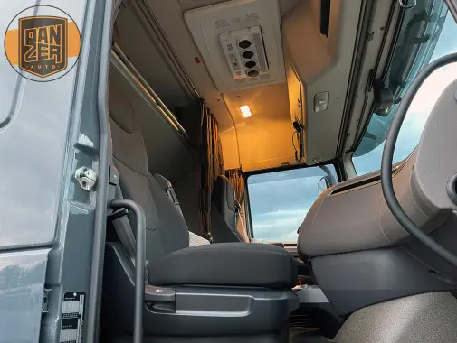 DAF XF530 6x4 тягач-тяжеловоз, сцепной вес 80 тонн - фото-детальных 6