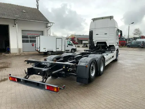 MAN TGX 26.480 контейнеровоз низкорамный BDF из Германии, 2015 г, кабина XLX, г/п 16т - фото 9